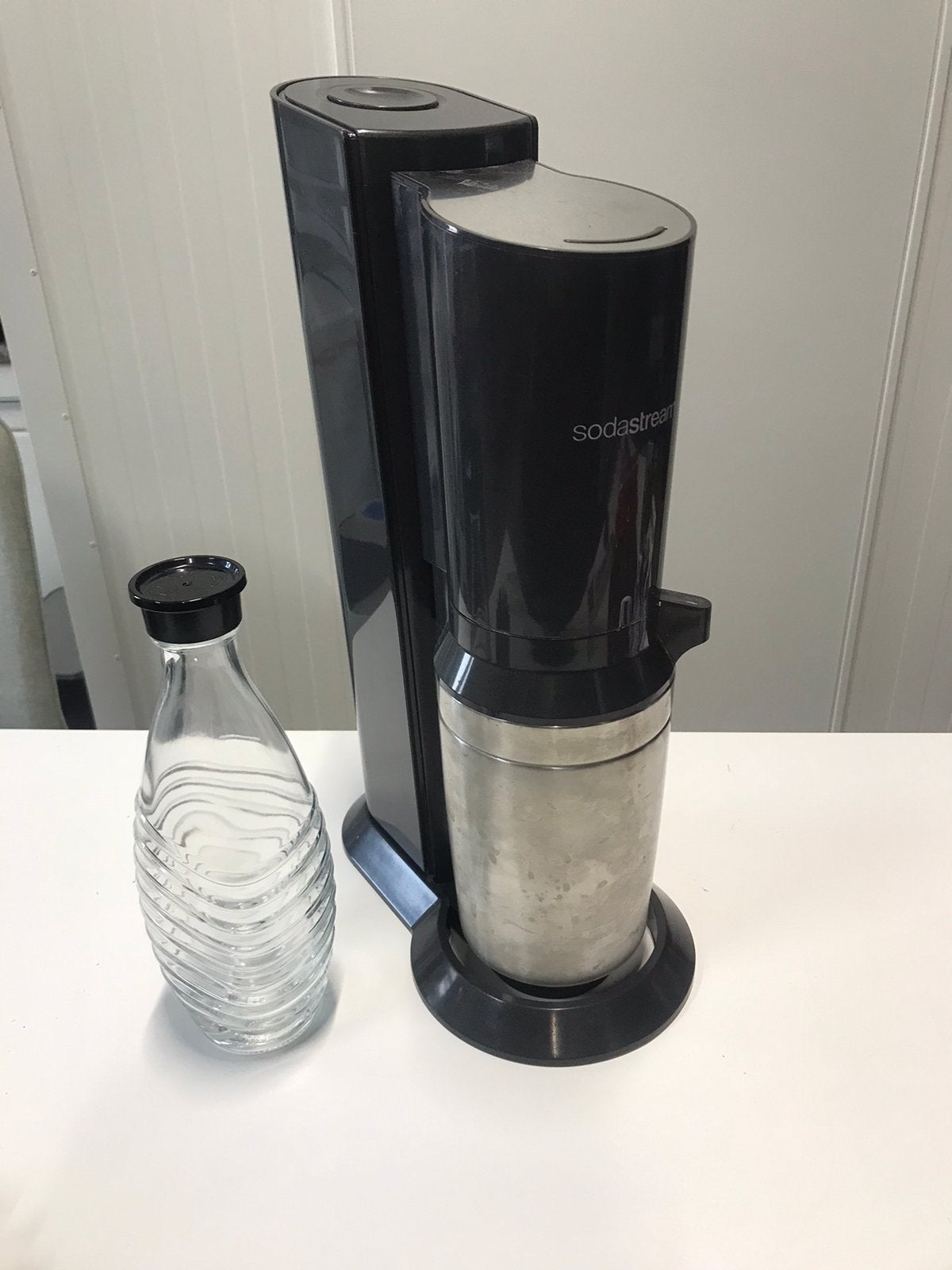 Sodastream Crystal met glazen fles en co2 vulling, Witgoed en Apparatuur, Ophalen, Zo goed als nieuw