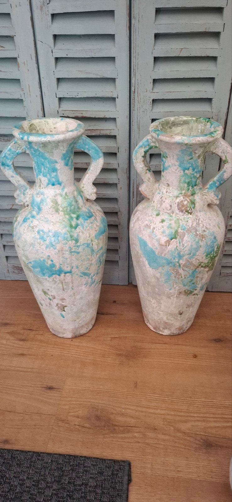Twee mooie vazen amfore aardewerk met emaille
Hoogte 52 cm m, Ophalen, Blauw