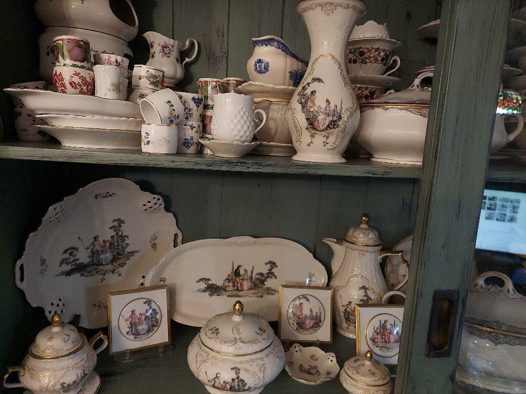 Beautiful, rare vintage porcelain set Hoeroldt Arkadien