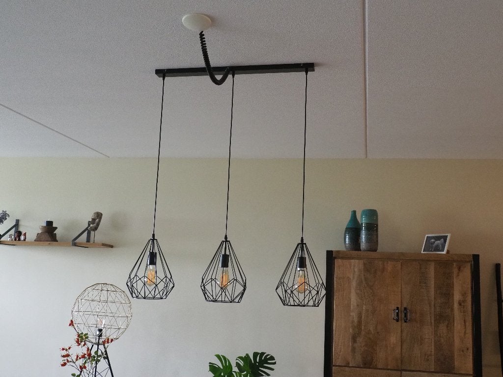 eetkamer lampen, Huis en Inrichting, Lampen | Hanglampen, Ophalen, Kunststof, 50 tot 75 cm, Zo goed als nieuw