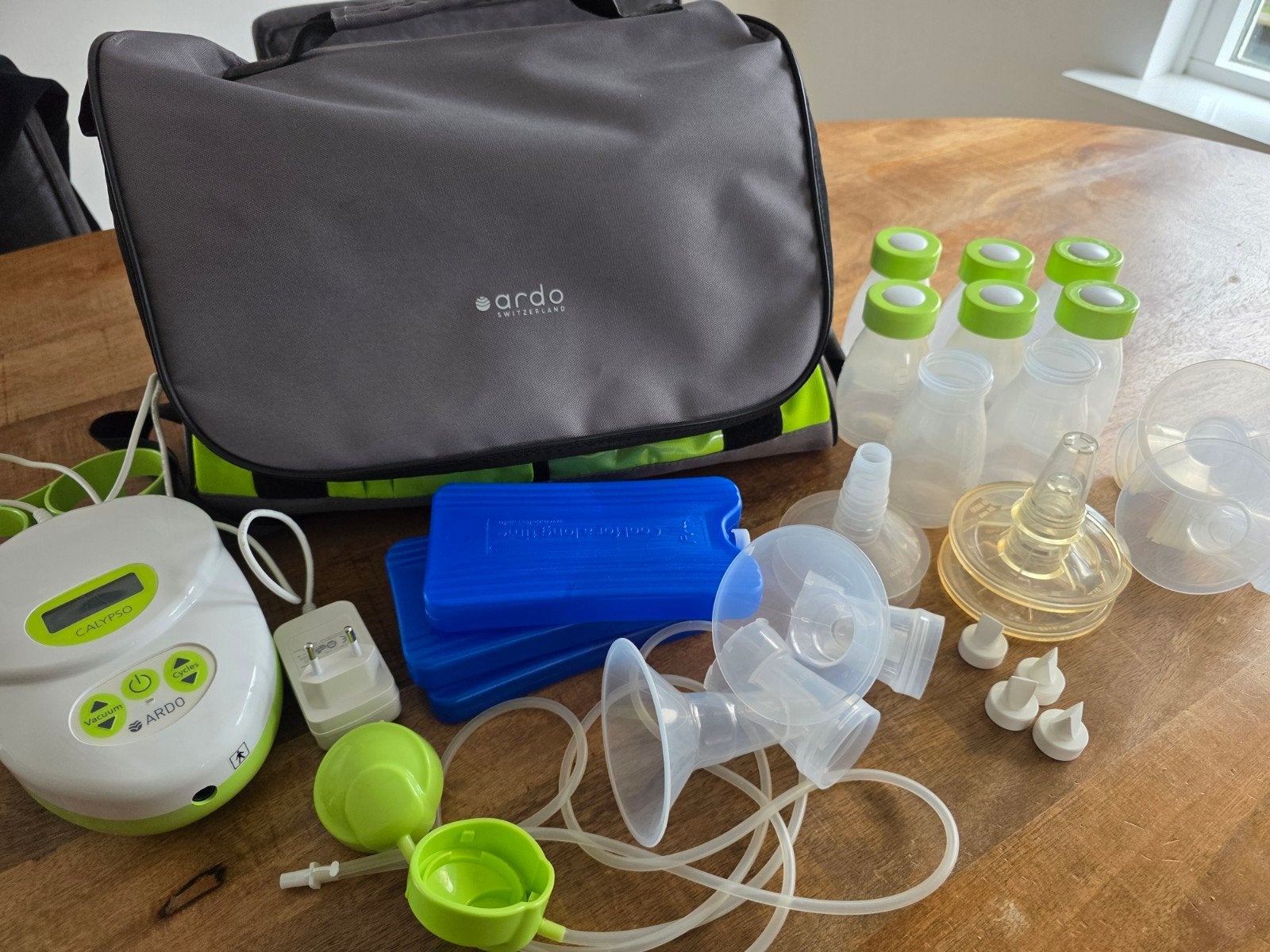 Dubbele borstkolf Ardo Calypso-to-go met accessoires, Ophalen of Verzenden, Borstkolf