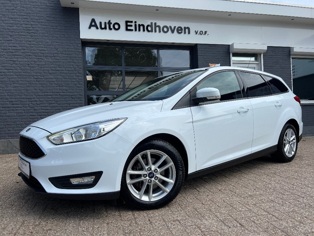 Ford Focus 1.0 Ecob,Station,Carplay,Camera,Airco,€ 6995,-, Auto's, Zwart, Wit, Bluetooth, Handgeschakeld