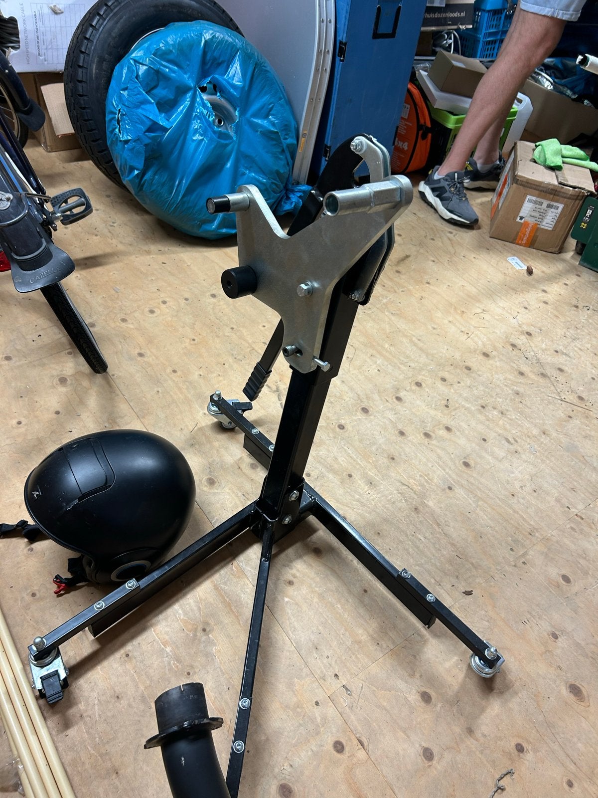 Motorfiets paddockstand / werkstandaard met wielen, Ophalen of Verzenden, Gebruikt