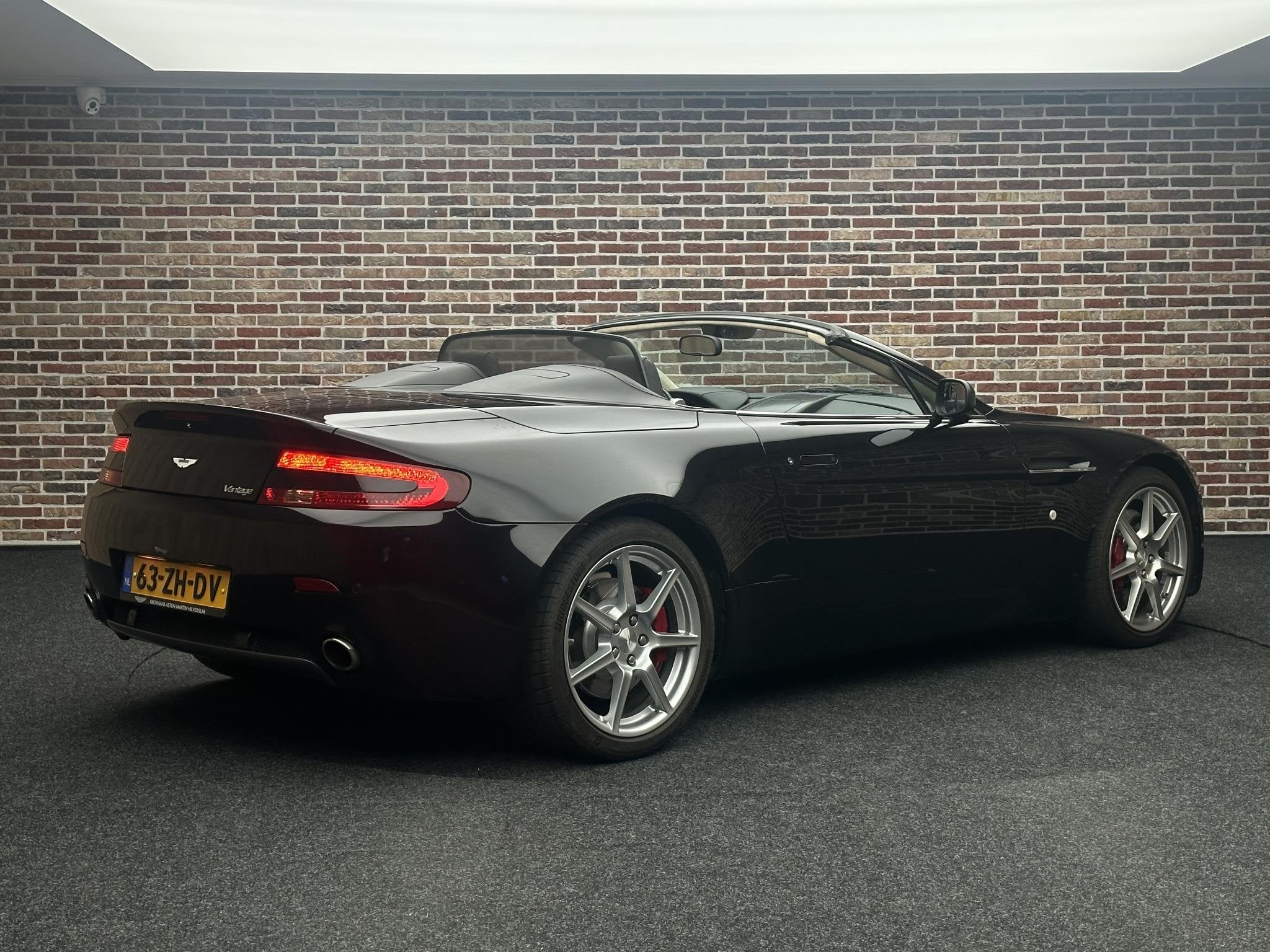 Aston Martin V8 Vantage Roadster 4.3 V8 Sportshift, Auto's, Automaat, Achterwielaandrijving, Gebruikt, Cabriolet
