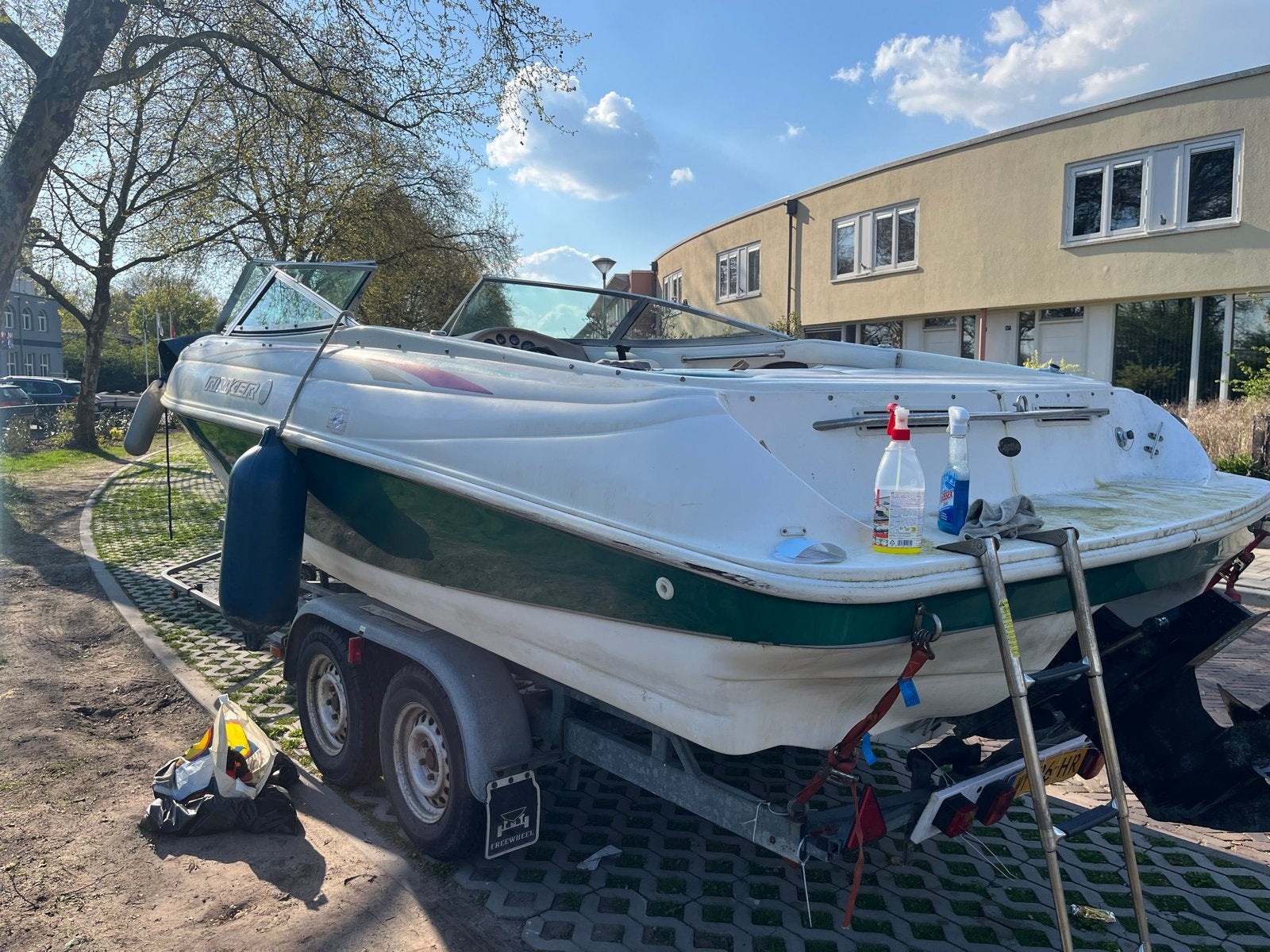Rinker Captiva 212 met Freewieler Trailer V8 5.7 Mercruiser, Ophalen of Verzenden, Gebruikt