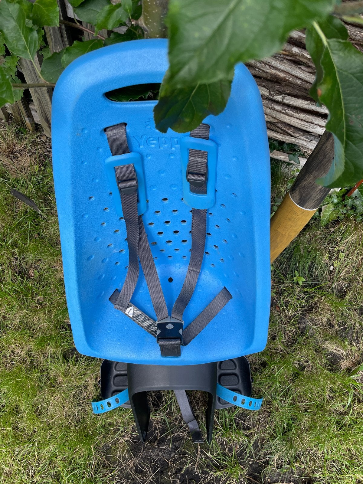 Yepp achterzitje (zonder sleutel en easyfit adapter), Ophalen, Gebruikt, Achterzitje, Voetsteuntjes