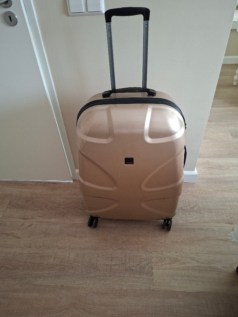 Titan koffer X2 Flash Spinner Large creme gold, Sieraden, Tassen en Uiterlijk, Koffers, Gebruikt, Hard kunststof, 45 tot 55 cm