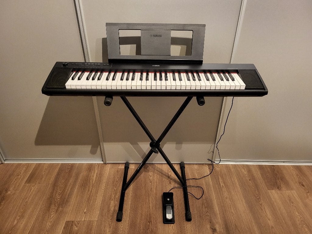 Yamaha Piaggero NP-12B  digitale piano + pedaal en standaard, Muziek en Instrumenten, Keyboards, Ophalen, 61 toetsen, Yamaha, Met standaard