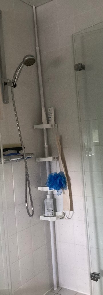 Telescopisch doucherek bijna Gratis, Huis en Inrichting, Badkamer | Badtextiel en Accessoires, Ophalen, Gebruikt, Wit