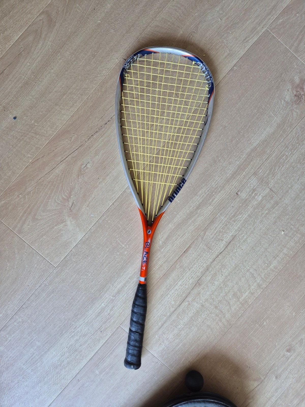 Squash racket, Ophalen of Verzenden, Zo goed als nieuw, Racket, Met hoes