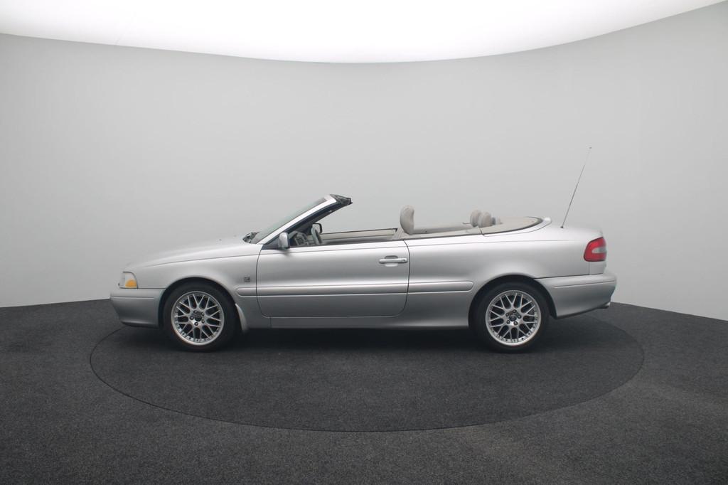 Volvo C70 Convertible 2.4 T Prestige, Auto's, Volvo, C70, Gebruikt, Cabriolet, 4 stoelen