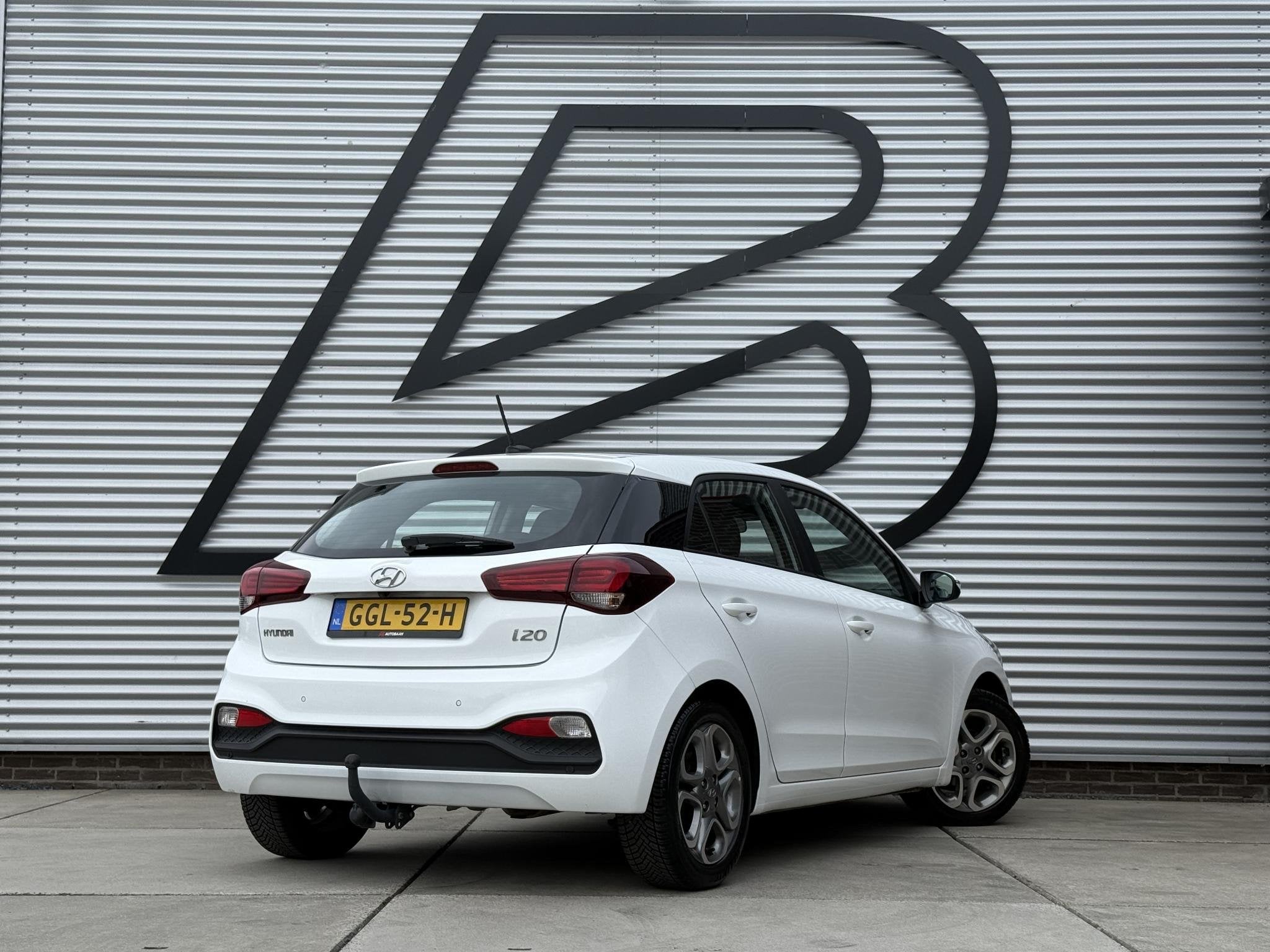 Hyundai i20 1.0 T-GDI Comfort 1e Eigenaar|Navi|Camera|PDC|Ai, Voorwielaandrijving, Gebruikt, Euro 6, Wit
