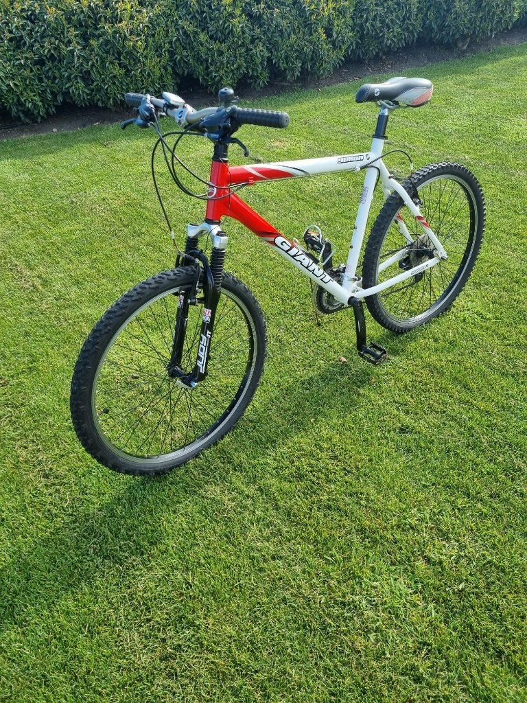 Mountainbike Giant 26" Shimano Deore €75, Ophalen of Verzenden, Gebruikt, Giant