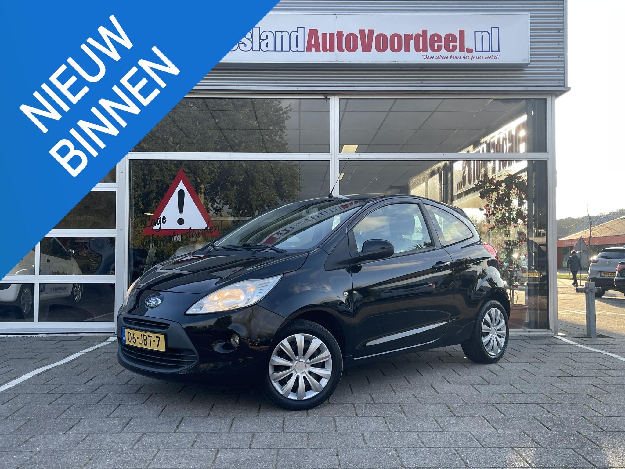 Ford Ka 1.2 Titanium /Airco/Distr. v.v. bij 112.726 km op 23, Voorwielaandrijving, Stof, Gebruikt, 1242 cc