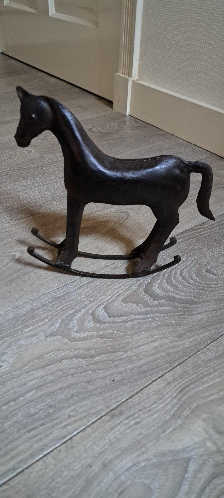 Mooi decoratief bronskleurig metalen (hobbel) paardje, Ophalen of Verzenden