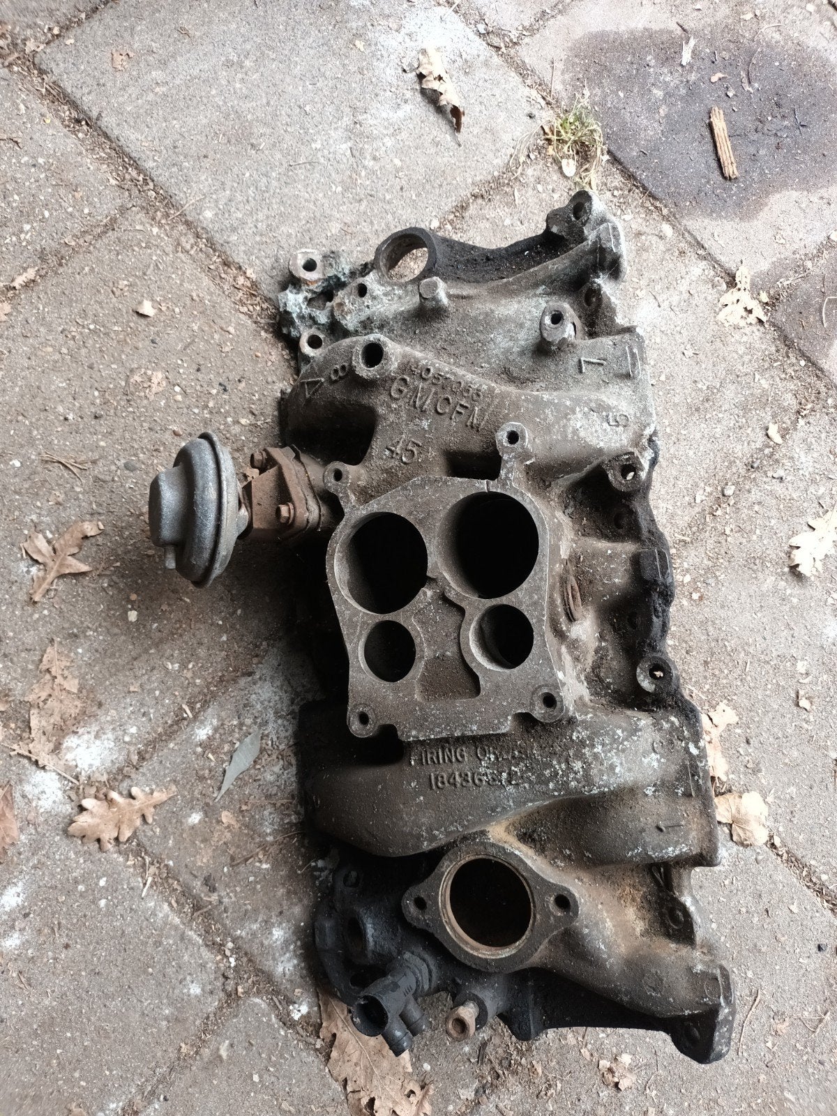chevy small block manifold, Ophalen of Verzenden, Gebruikt, Chevrolet