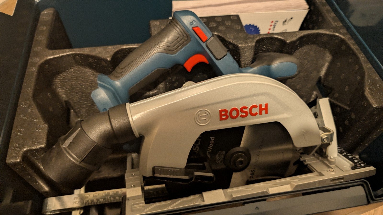 Bosch GKS 18V-57-2 Cirkelzaag, nieuw in L-Boxx, Cirkelzaag, Nieuw, Ophalen of Verzenden, 30 tot 70 mm