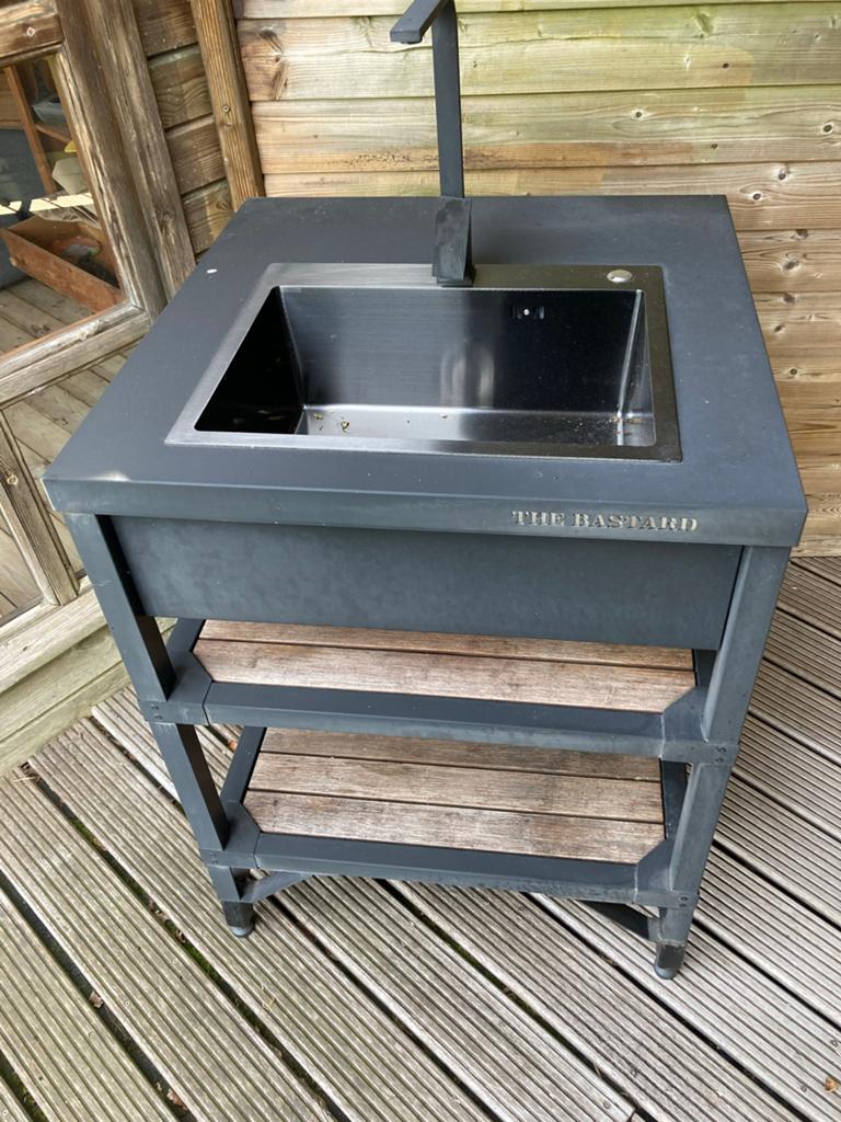 The Bastard buitenkeuken met spoelbak, Tuin en Terras, Buitenkeukens, Ophalen of Verzenden, Gebruikt, Vrijstaand