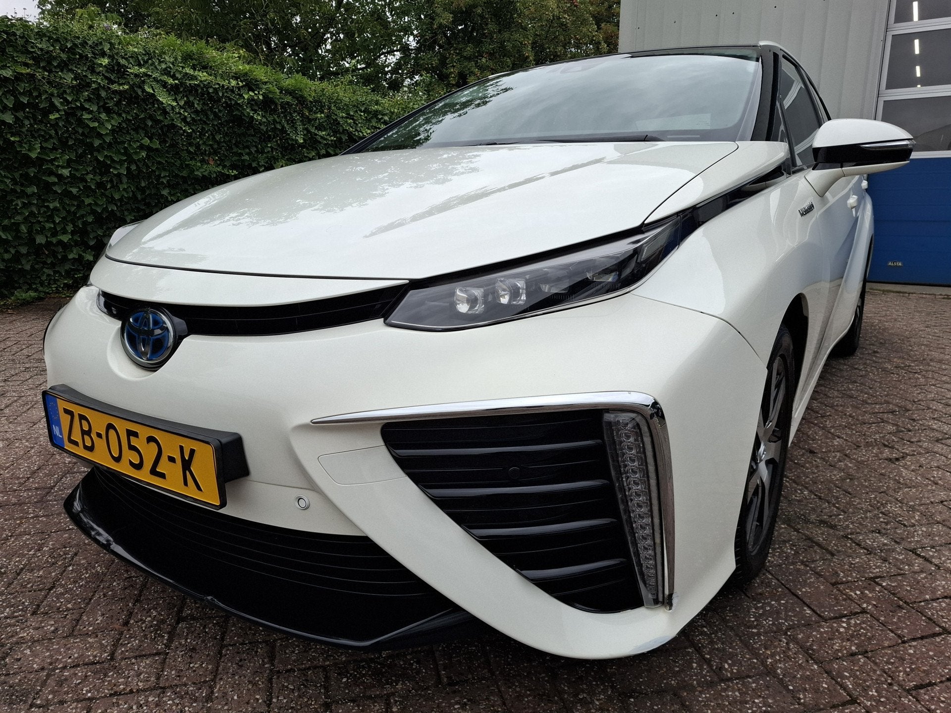 Toyota Mirai FCV Executive 5500.- INCL BTW WATERSTOF 154PK, Auto's, Toyota, Mirai, 4 stoelen, Overige brandstoffen, Wit