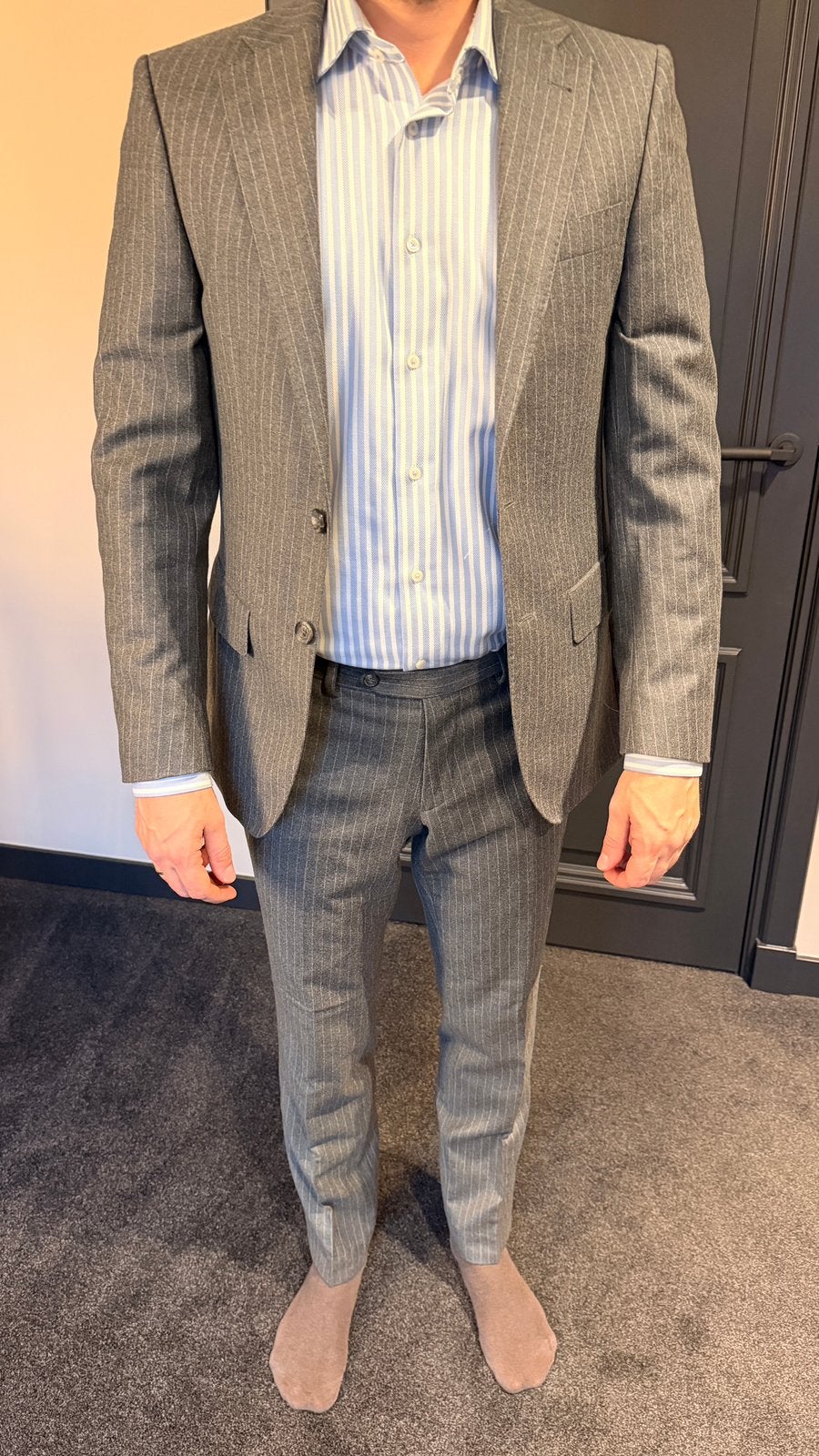 Van Gils kostuum, zgan, slim fit, maat 44, Ophalen of Verzenden, Zo goed als nieuw, Maat 46 (S) of kleiner, Grijs