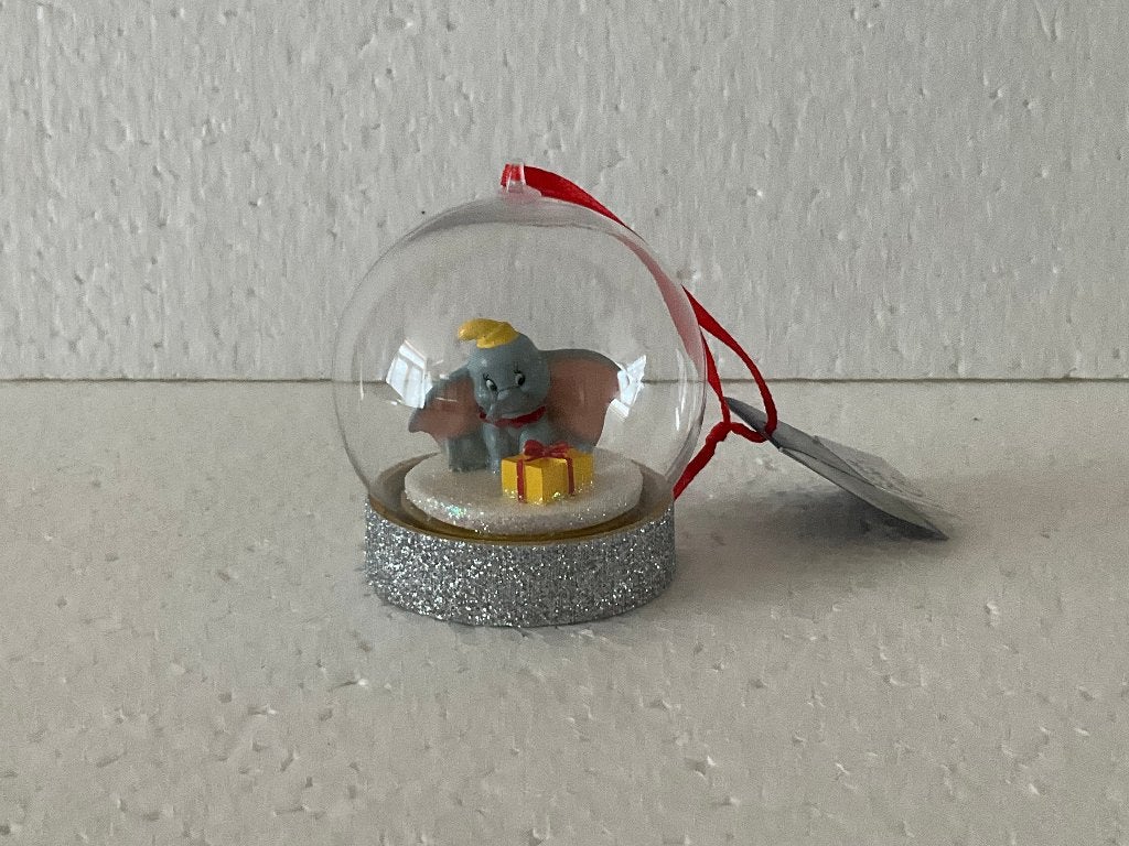 Disney Dumbo - globe - kerstbal, Verzamelen, Ophalen of Verzenden, Bambi of Dumbo, Zo goed als nieuw, Beeldje of Figuurtje
