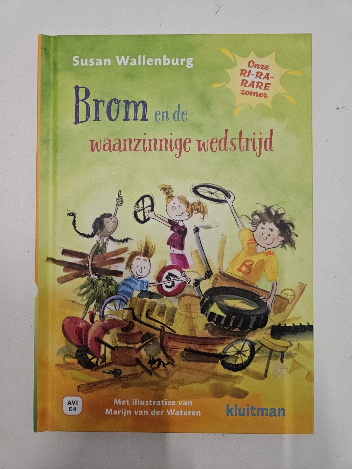 Onze RI-RA-RARE zomer. Brom en de waanzinnige wedstrijd, Fictie algemeen, Ophalen of Verzenden, Zo goed als nieuw, Susan Wallenburg