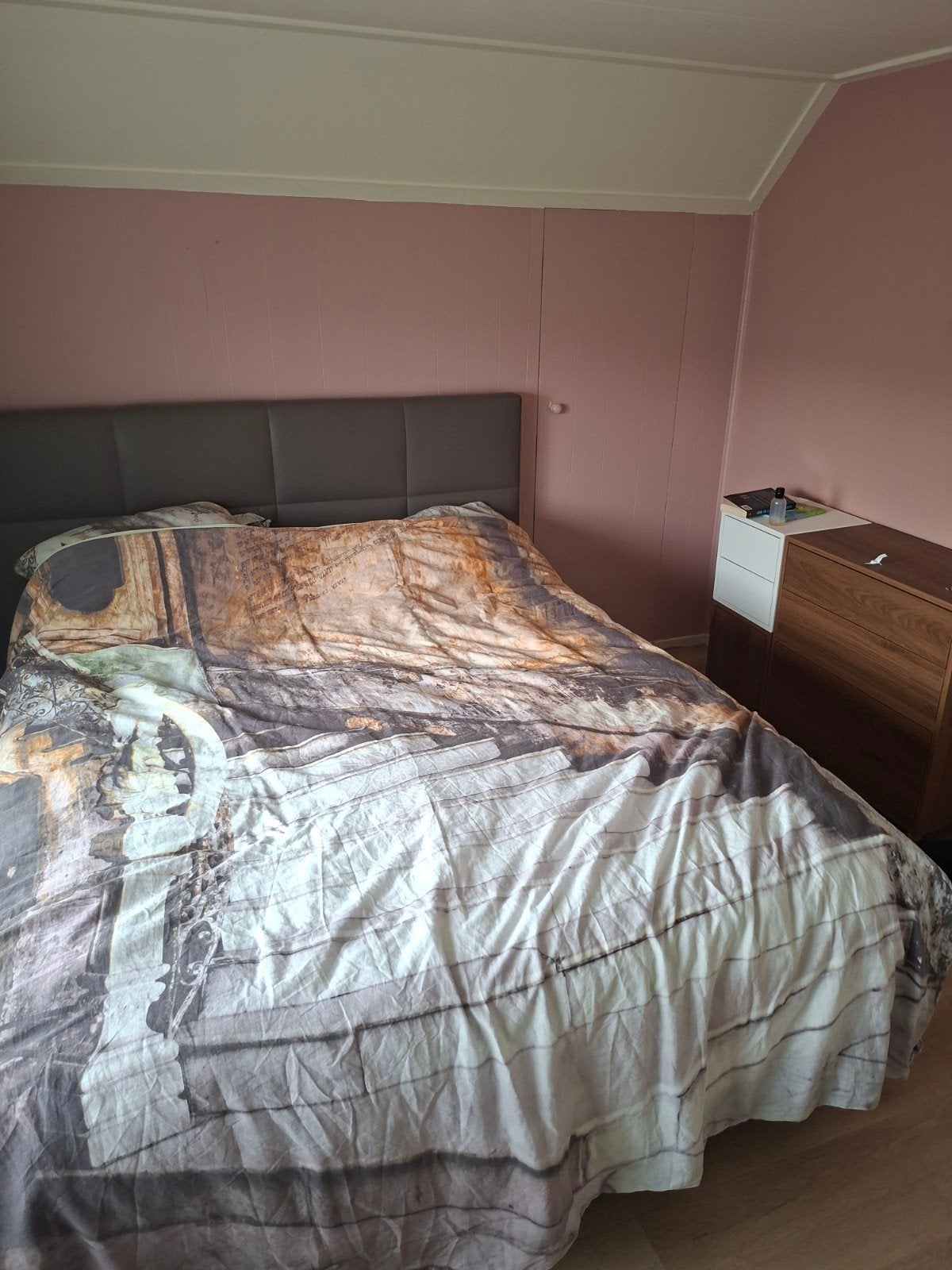 Foto 3 van Tweepersoonsbed - boxspring met hoofdbord - merk K