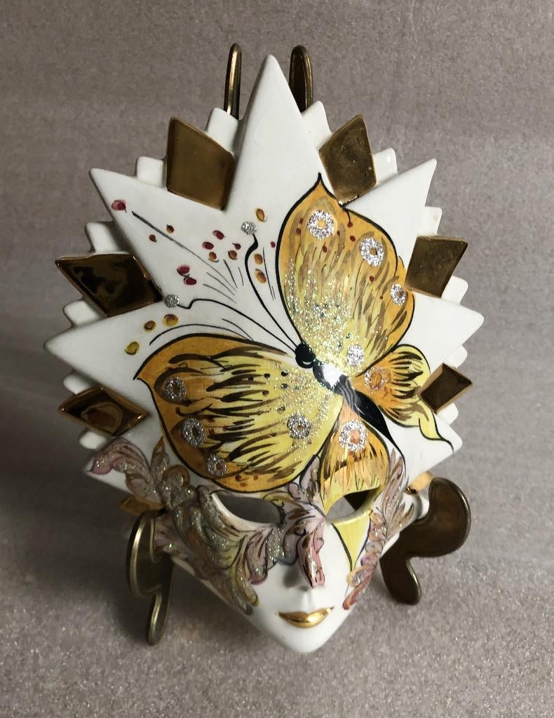 Vintage Masker Venetie Porselein met Vlinder Standaard 18 cm, Antiek en Kunst, Ophalen of Verzenden
