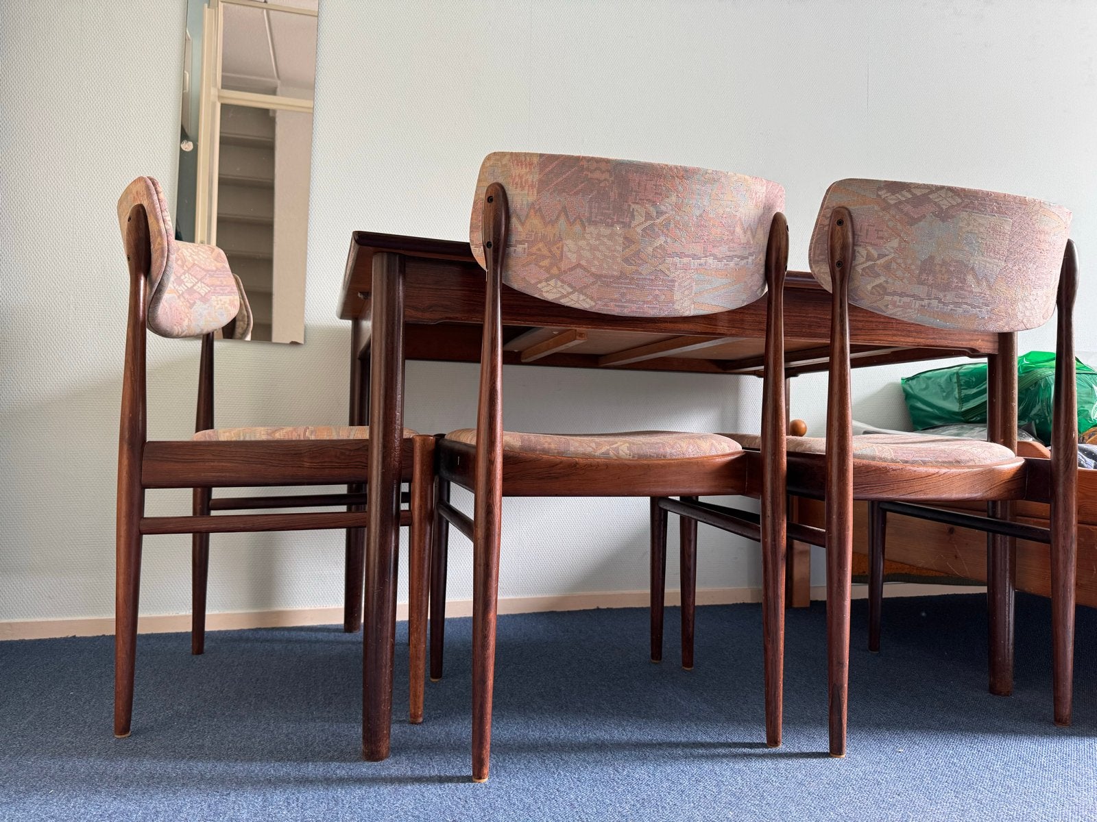Jaren '60 Eettafel met 4 Stoelen - Donker Hout Design, Ophalen