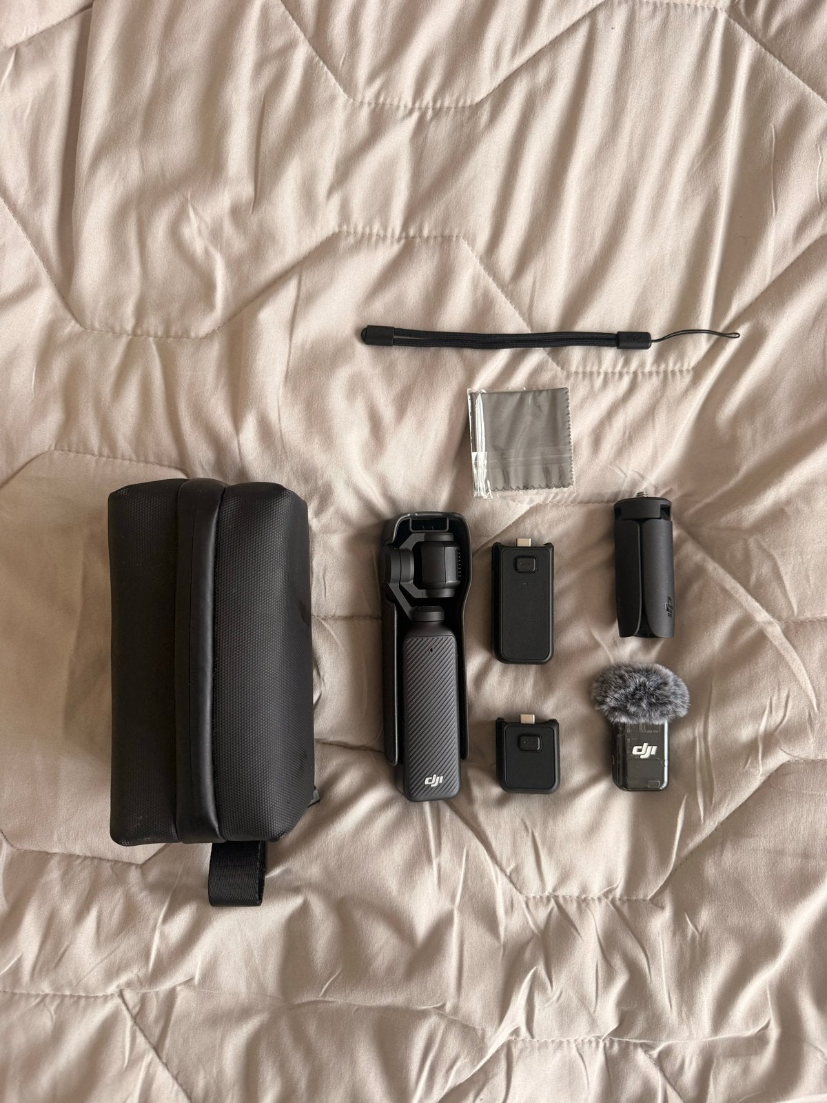 DJI Osmo Pocket 3 Creator Combo - Zo goed als nieuw, Audio, Tv en Foto, Overige soorten, Zo goed als nieuw, Externe microfoon