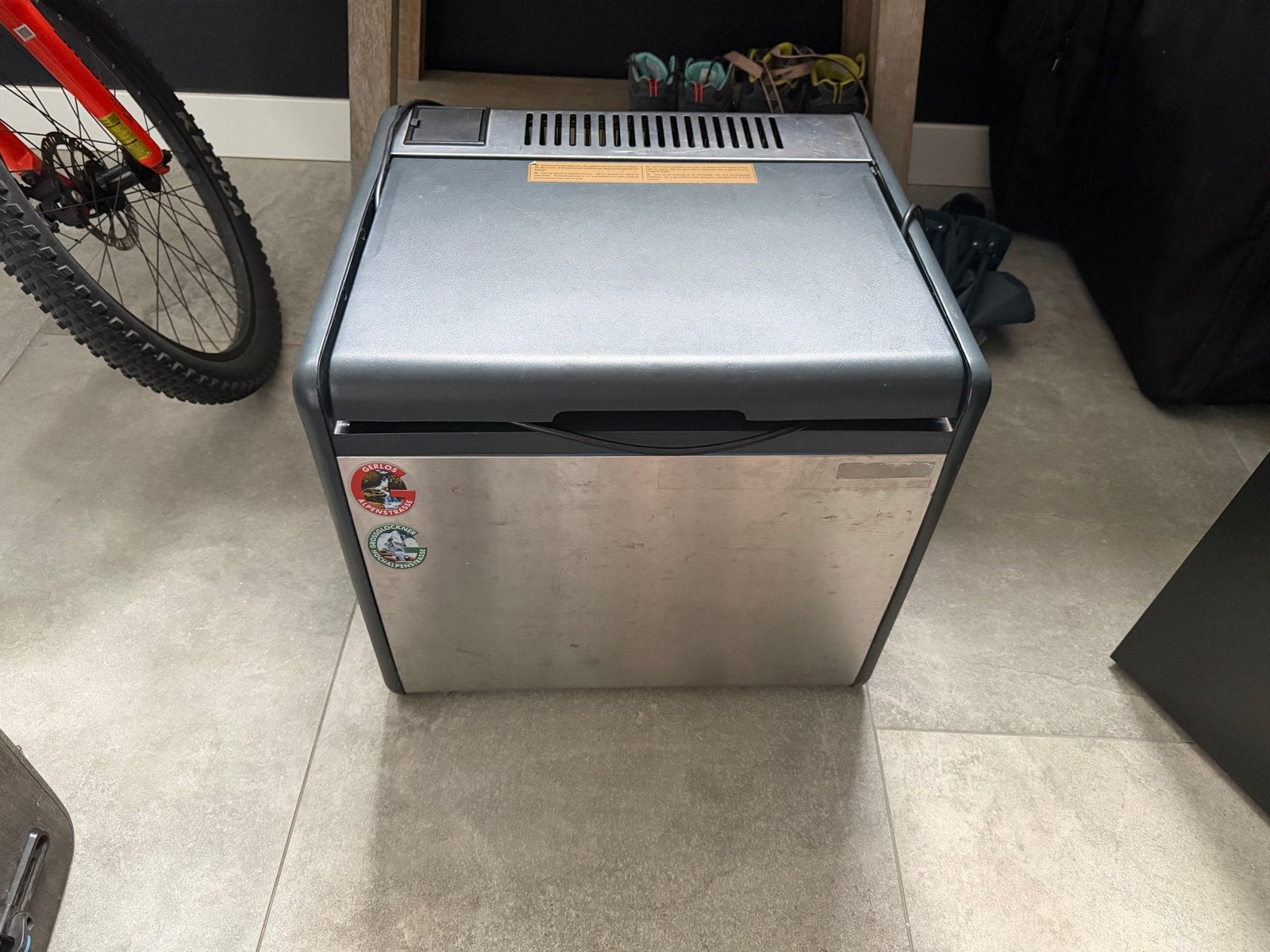Tristar HC 45 Camping Koelbox 12V/230V 41L -10C tot +15C, Ophalen, Zo goed als nieuw, Koelbox, Elektrisch