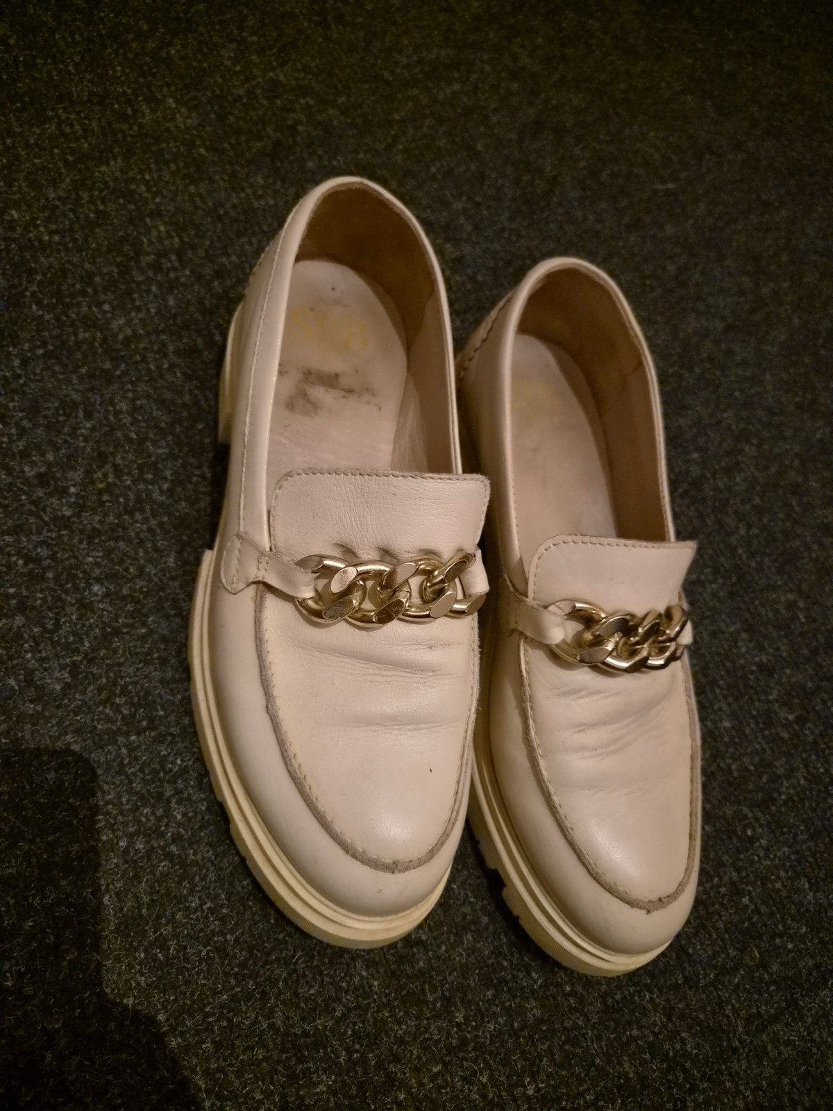 sub 55 leer loafers maat 40/41 vallen als 41n r, Ophalen of Verzenden, Zo goed als nieuw, Wit, Instappers