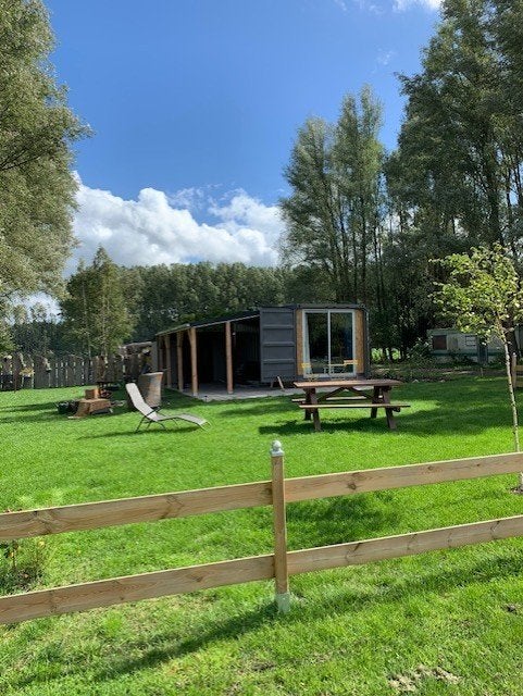 Oerdegelijk Tiny house op ruime kavel in Friesland., Huizen en Kamers, Recreatiewoningen te koop, Overige soorten, Verkoop zonder makelaar