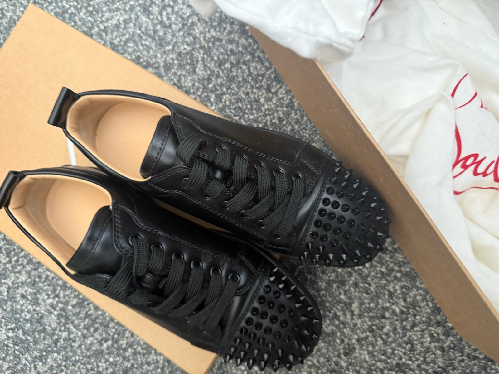 Christian Louboutin Louis Junior Spikes Flat Calf Sneakers, Ophalen of Verzenden, Nieuw, Zwart, Sneakers of Gympen