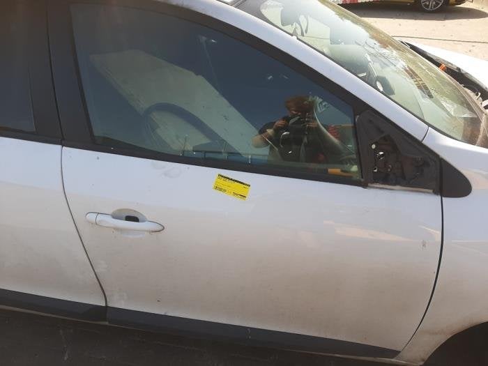 Portier 4Deurs rechts-voor van een Renault Megane, Gebruikt, -, -, Ophalen of Verzenden