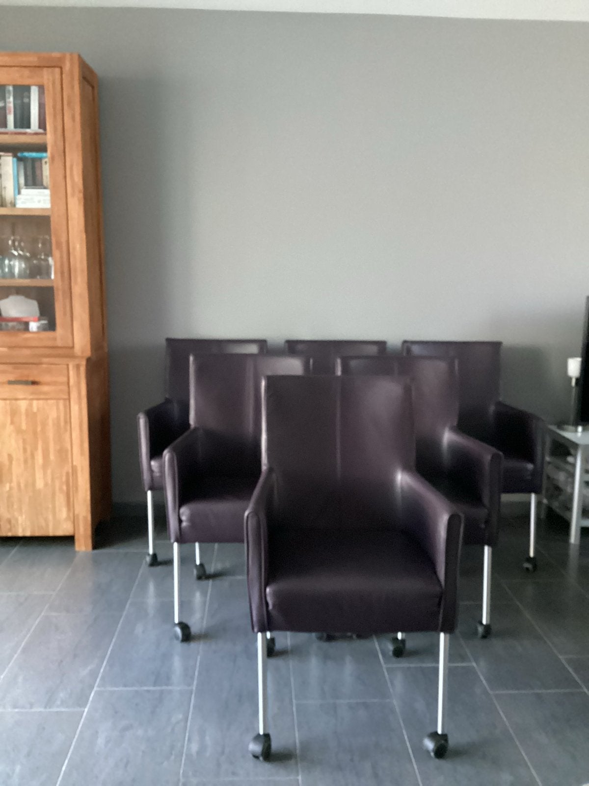 Zes comfortabele leren eetkamerstoelen, Overige kleuren, Leer, Zo goed als nieuw, Vijf, Zes of meer stoelen