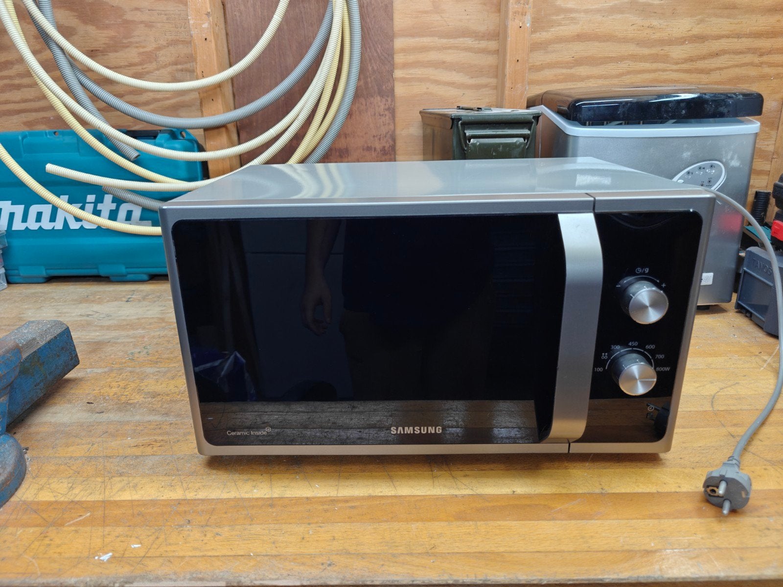 Samsung Magnetron 800 Watt - Zwart/Zilver, Ophalen, Draaiplateau, Magnetron, Zo goed als nieuw