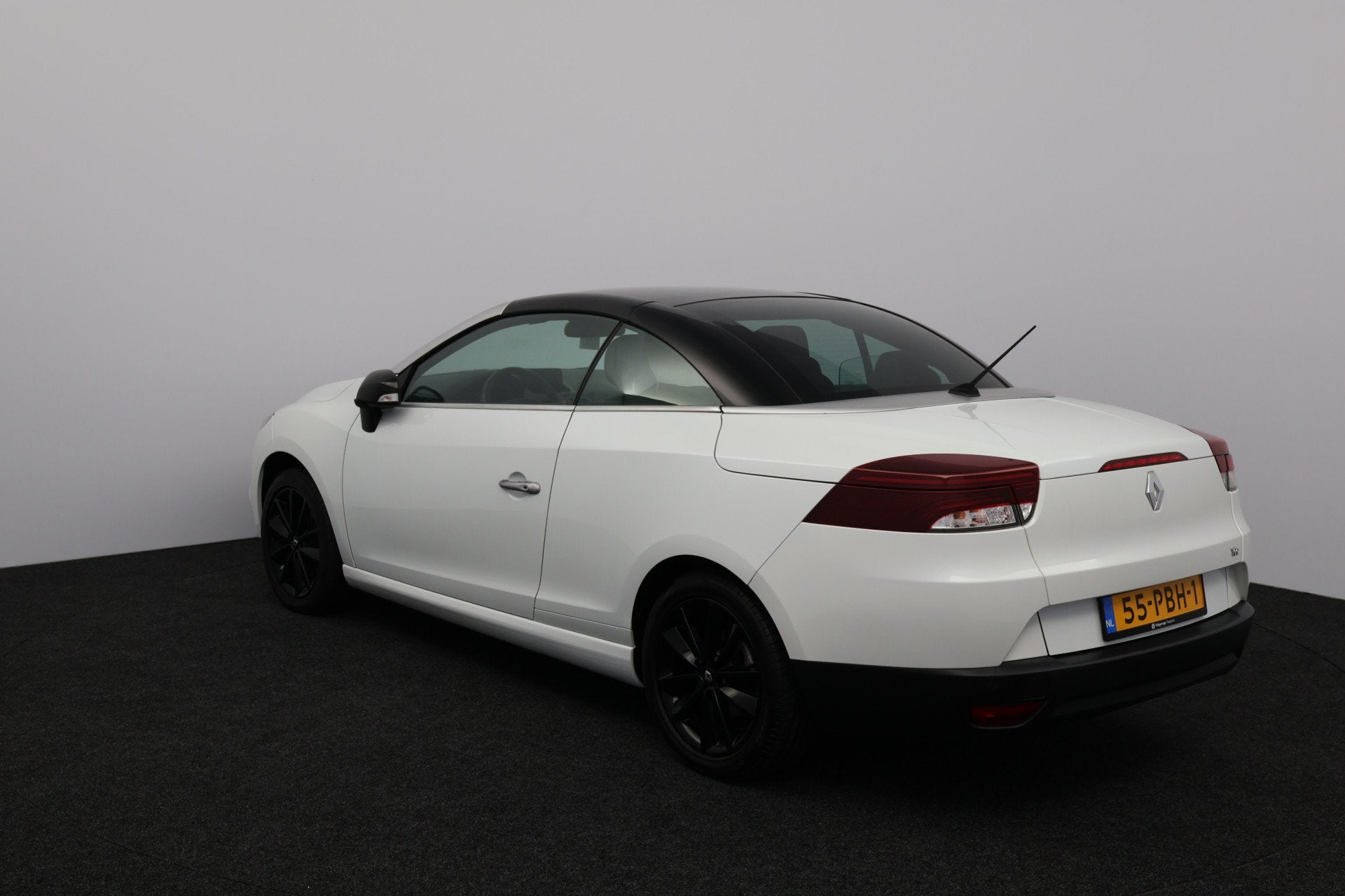 Renault Mégane Coupé-Cabriolet 1.4 TCE Privilège/ Pano-Da, Voorwielaandrijving, Euro 5, Gebruikt, 4 cilinders