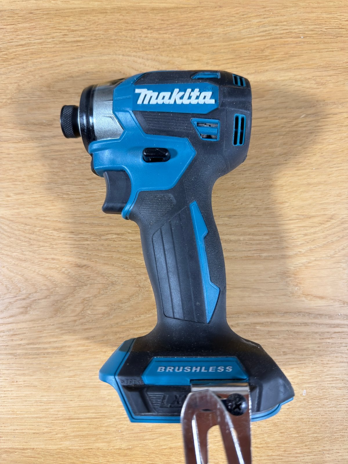 Makita 18v Slagschroevendraaier DTD173, Ophalen of Verzenden, Zo goed als nieuw, Boor- en Schroefmachine