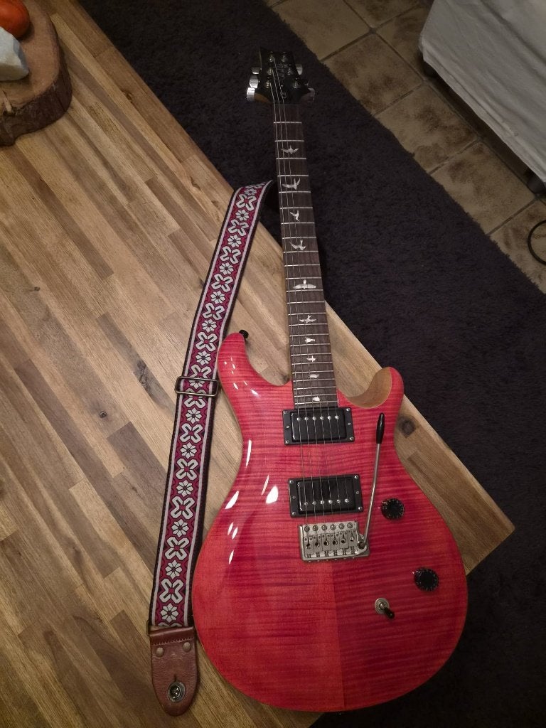 PRS SE CE 24 Blood Orange "Met upgrades" nieuwstaat, Muziek en Instrumenten, Ophalen of Verzenden, Zo goed als nieuw, Solid body