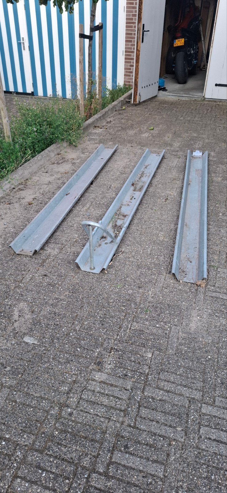1x gegalvaniseerde inrijgoot motor, Ophalen