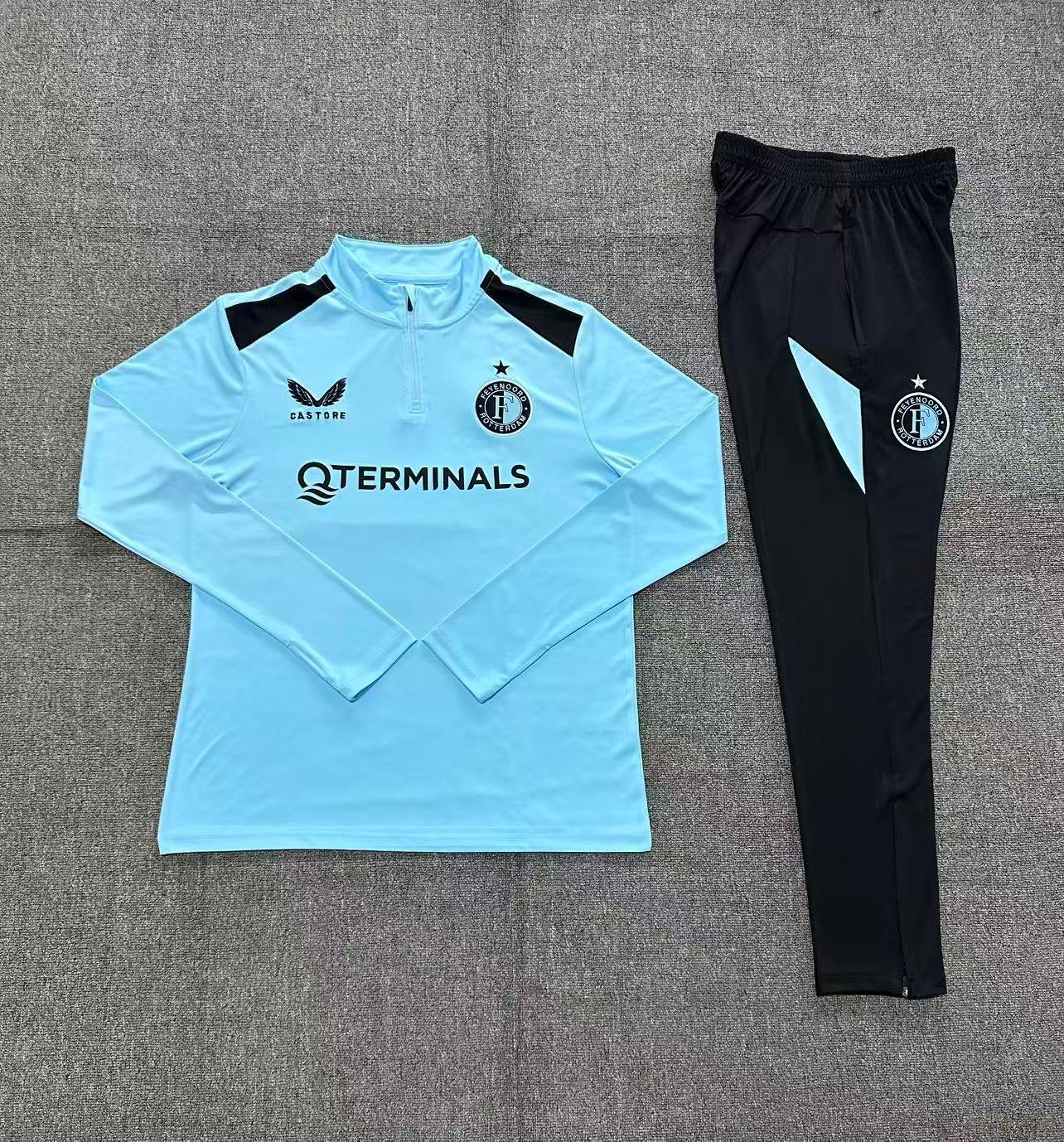 Feyenoord trainingspak, Zwart, Nieuw, Overige maten, Ophalen of Verzenden