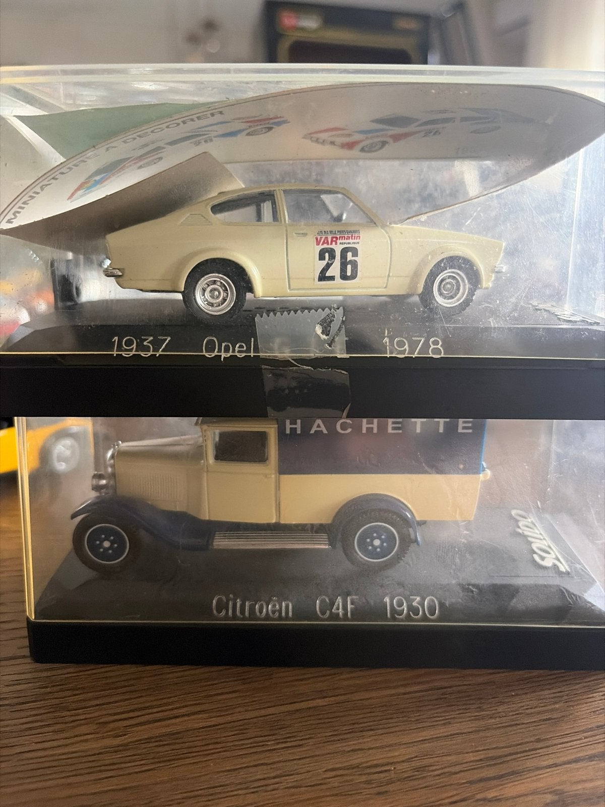 Set van 2 modelauto's: Opel 1937/1978 en Citroën C4F 1930, Overige merken, Auto, 1:32 tot 1:50, Nieuw