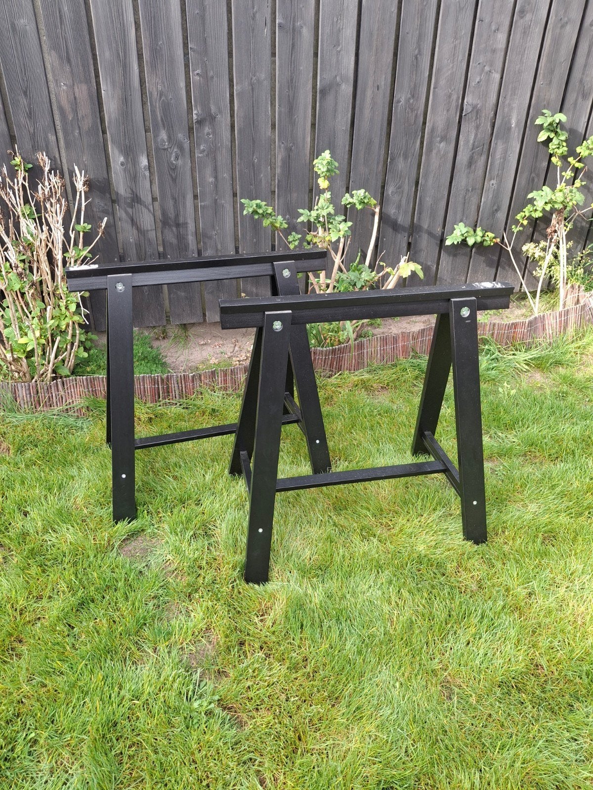 2 zwarte schragen - ideaal voor bureau of werktafel, Ophalen, Tafelpoot, Gebruikt, 50 tot 100 cm