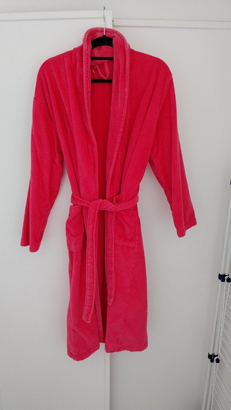 fuchsia roze velours  Hema badjas, Kleding | Dames, Overige Dameskleding, Hema, Ophalen of Verzenden, Gedragen