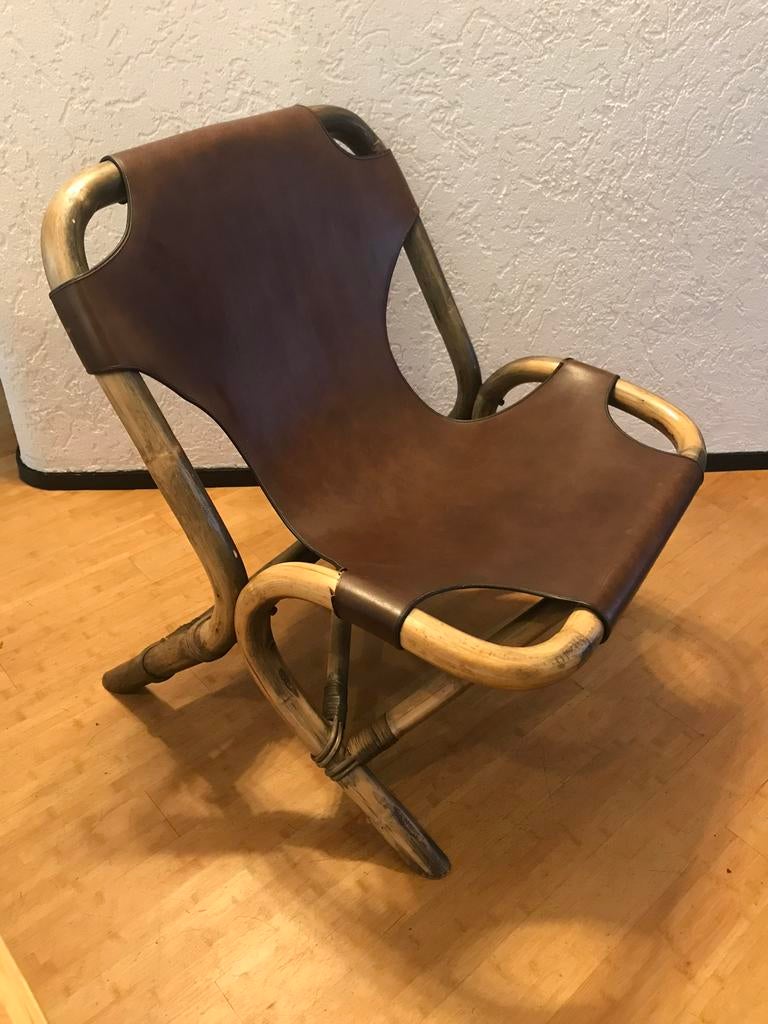 Rotan fauteuil met bruin skai leer vintage jaren-70, Huis en Inrichting, Fauteuils, Ophalen, Gebruikt, 50 tot 75 cm, Riet of Rotan