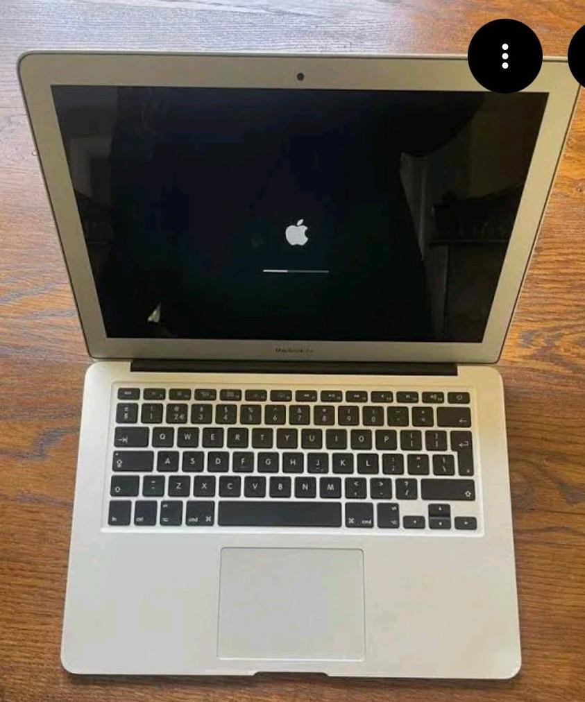 Macbook air, Computers en Software, Apple Macbooks, 13 inch, Ophalen of Verzenden, Zo goed als nieuw, Onbekend