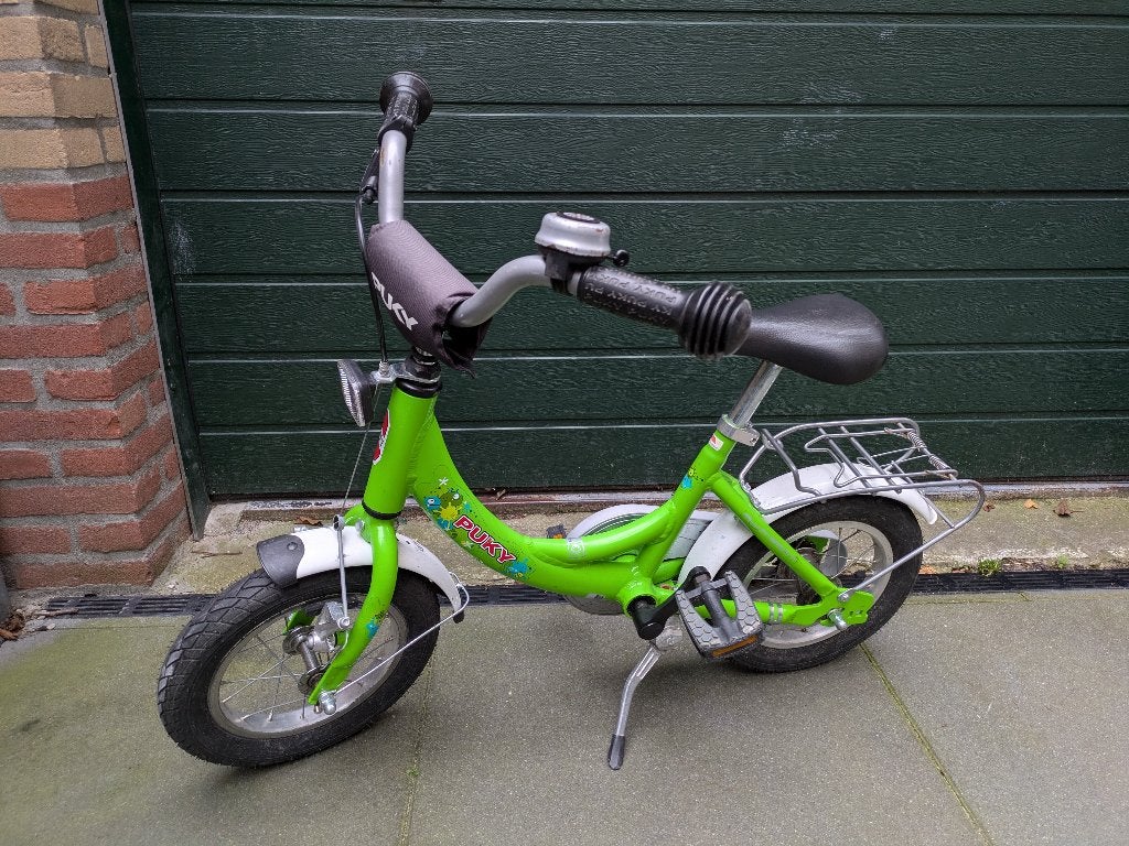 Kinderfiets 12 inch, Ophalen, Terugtraprem, Zijwieltjes, Gebruikt