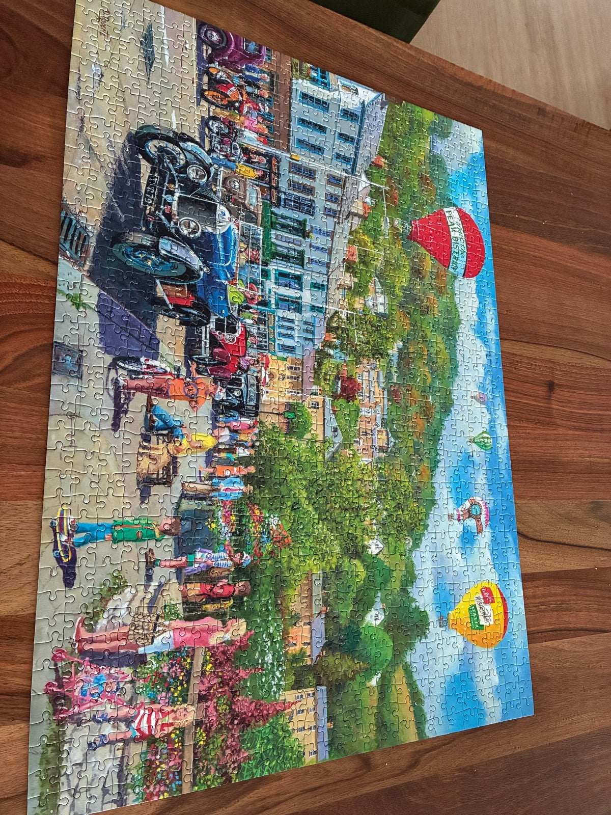Legpuzzel: Drukte in de stad met luchtballonnen, Ophalen, 500 t/m 1500 stukjes, Gebruikt, Legpuzzel