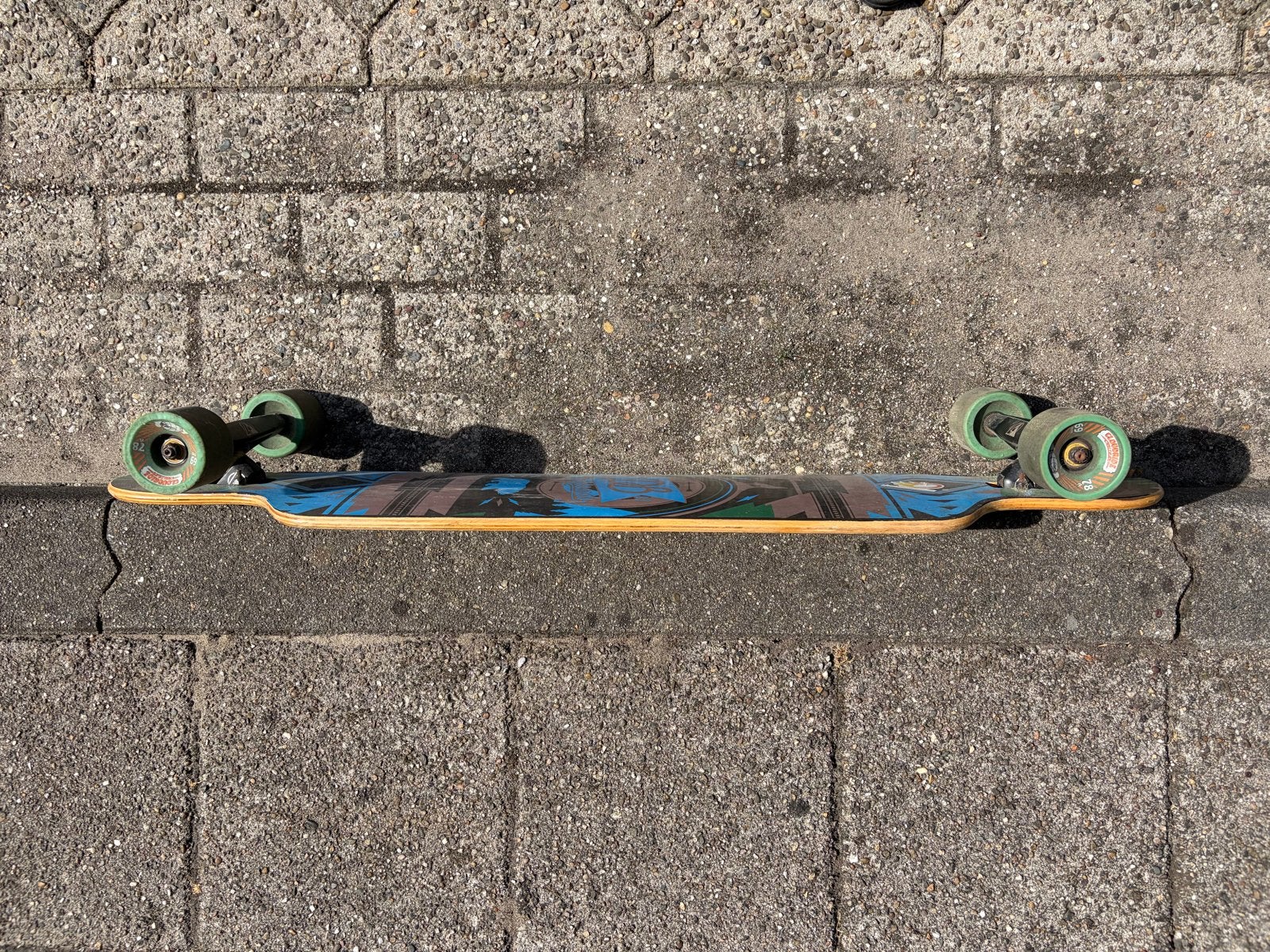 DB Longboard zoekt wat liefde, Sport en Fitness, Skateboarden, Ophalen, Gebruikt, Skateboard, Longboard